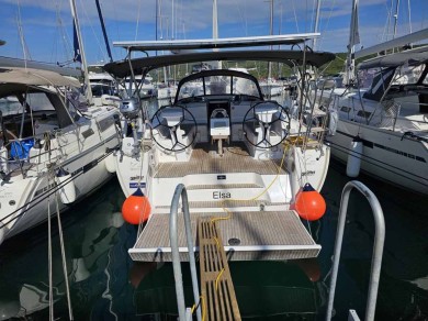 Hire Sailboat with or without skipper Bavaria Marina Punat