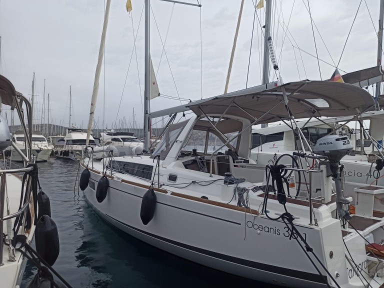 Location à Rogoznica - Bénéteau Oceanis 38.1 sur SamBoat