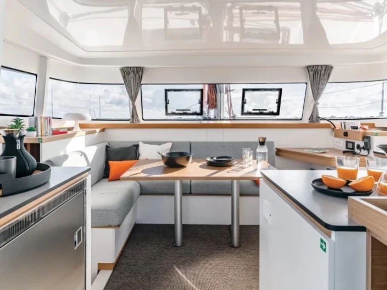 Catamaran à louer à Pula au meilleur prix