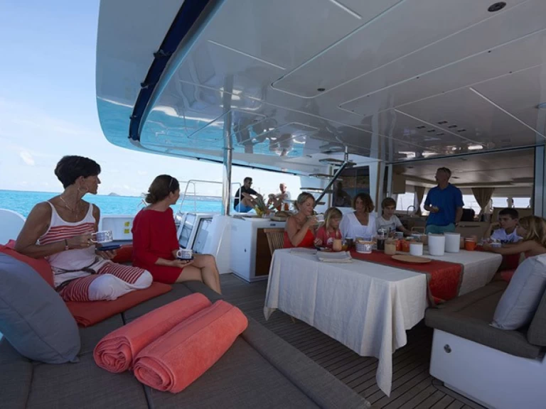 Location Catamaran à Île Raiatea - Lagoon Lagoon 620