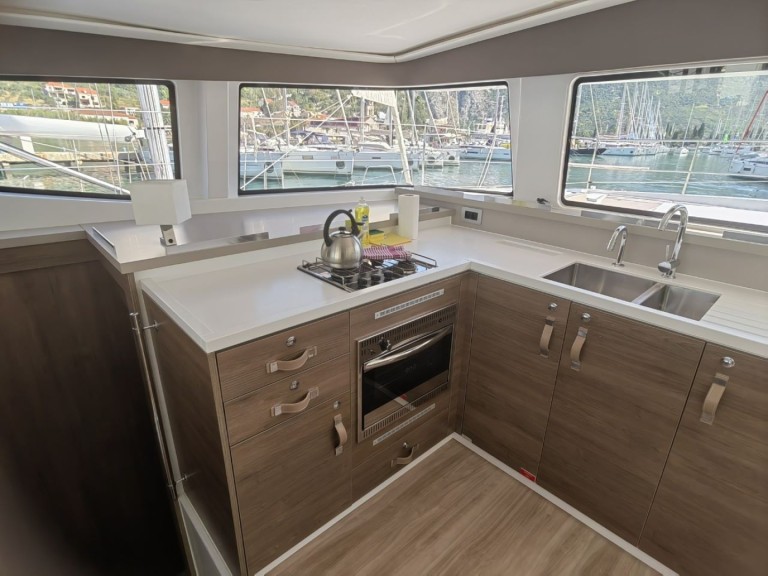 Location bateau Bali Catamarans Bali 4.4 à Komolac sur Samboat