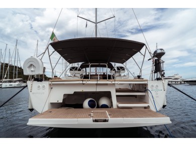 Sailboat to hire Marina di Portisco at the best price