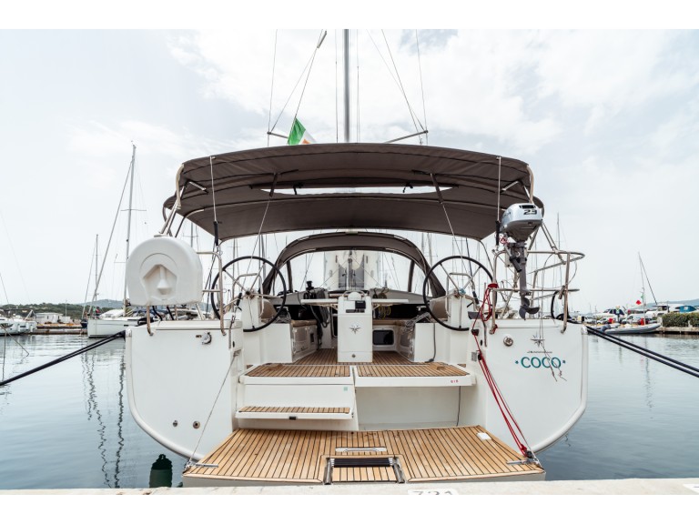 Location à Olbia - Jeanneau Sun Odyssey 440 sur SamBoat