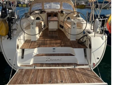 Bareboat Rental Sailboat Bavaria with a boat licence