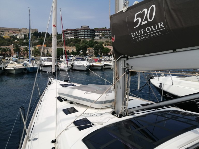 Location à Poseidon Marina - Dufour Dufour 520 Grand Large sur SamBoat