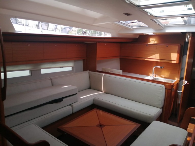 Louez un Dufour Dufour 520 Grand Large à Milazzo