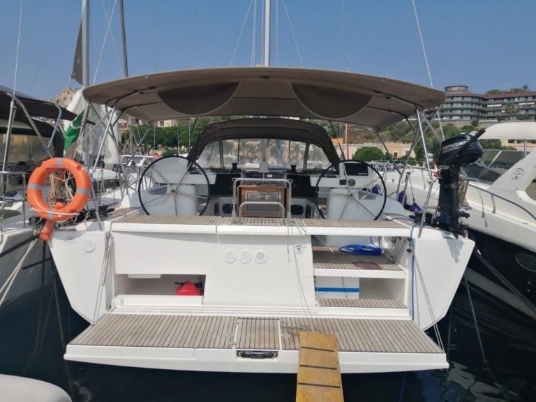 Dufour Dufour 520 Grand Large a louer à Milazzo