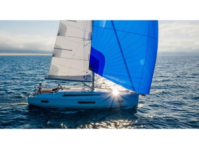 Sailboat rental in Olbia - Bénéteau Oceanis 40.1