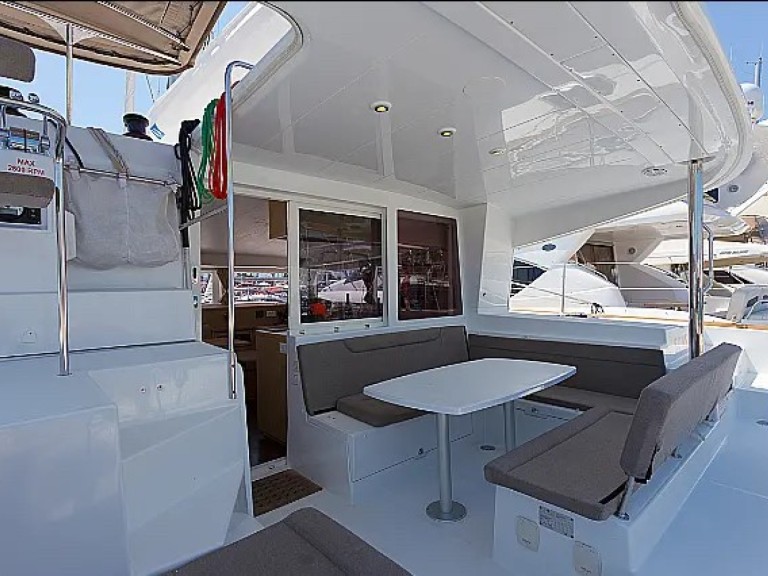 Location bateau Lagoon Lagoon 400 S2 à Lefkáda sur Samboat