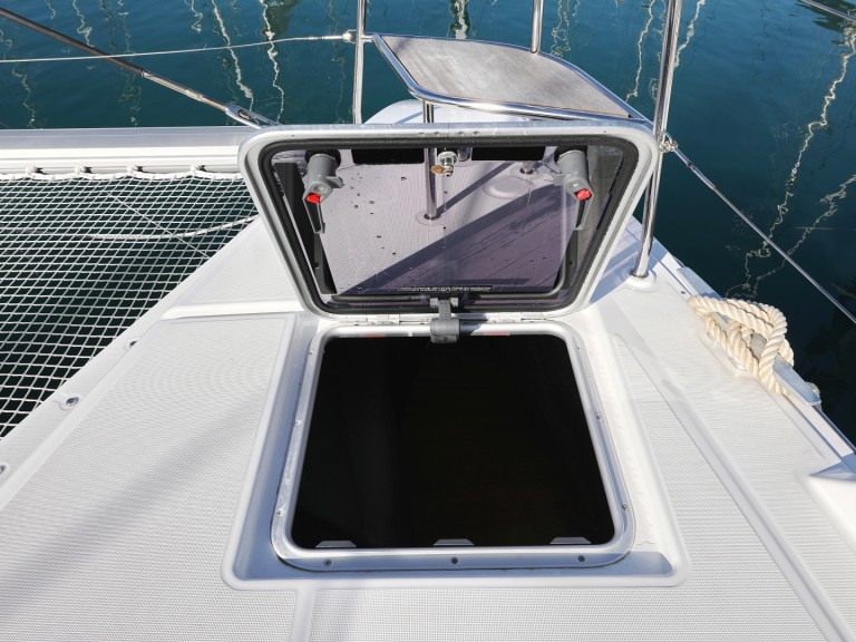Catamaran à louer à Sukošan au meilleur prix