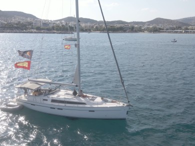 Bavaria Cruiser 46 między profesjonalistami a osobami prywatnymi w Préveza