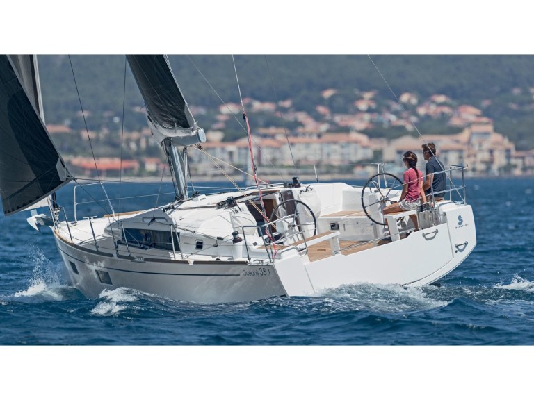Bénéteau Oceanis 38.1 a louer à Fethiye
