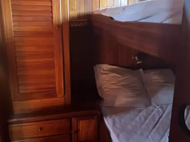 Caique ketch a louer à Hyères