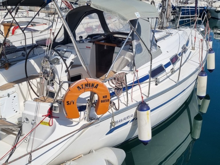 Location bateau Alimos Marina pas cher Bavaria 32 Cruiser