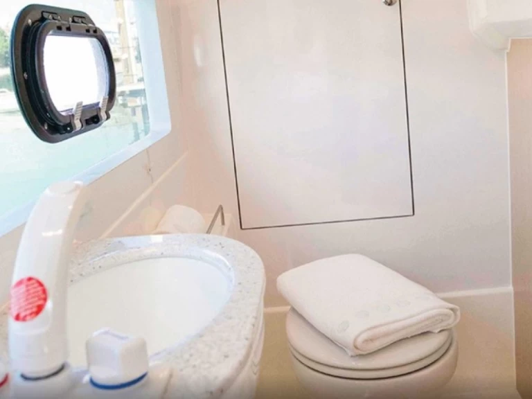 Location Bateau à moteur à Le Marin - Aquila Aquila 36