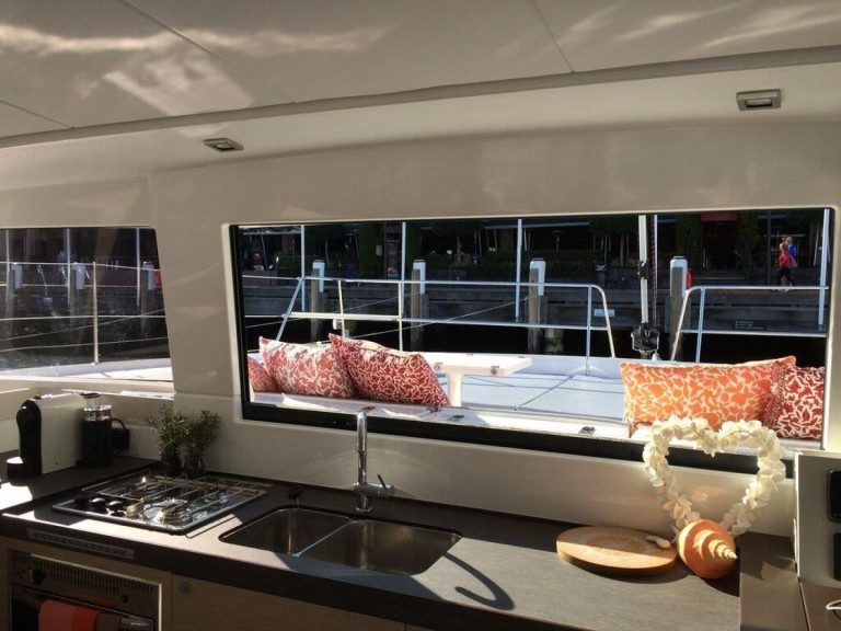Location bateau Le Marin pas cher Bali 4.3