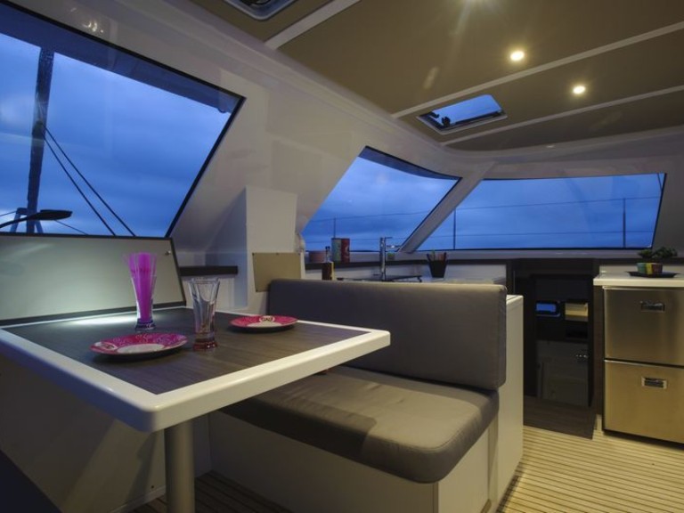 Louer Catamaran avec ou sans skipper Nautitech à Saint George's