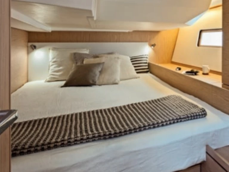 Location bateau Bénéteau Oceanis 51.1 à Le Marin sur Samboat