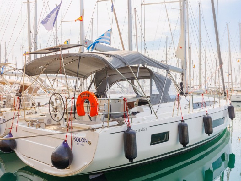 Louez un Bénéteau Oceanis 46.1 à Álimos
