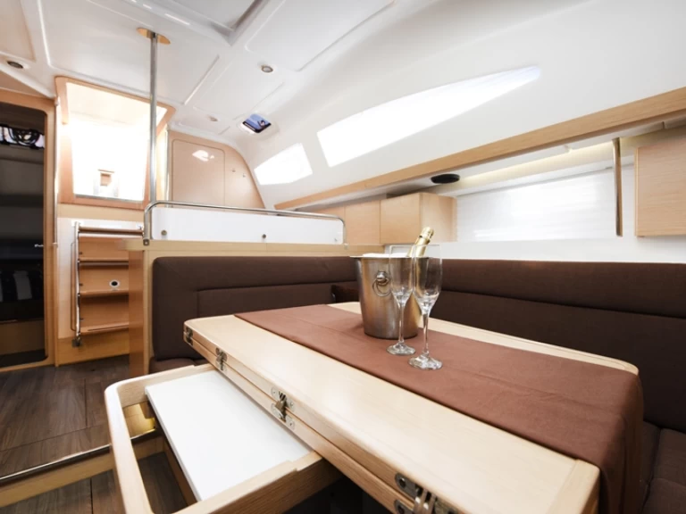 Louer Voilier avec ou sans skipper Elan à Zadar