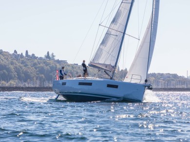 Jeanneau Sun Odyssey 440 charter bareboat or skippered in  Alimos Marina