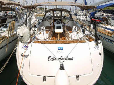 Hire a Bavaria Cruiser 37 Marina Punat