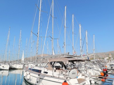 Sailboat rental in Marina Veruda - Bavaria Cruiser 37