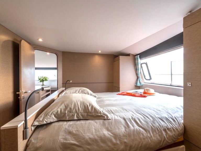 Neel Neel 51 a louer à Le Lamentin