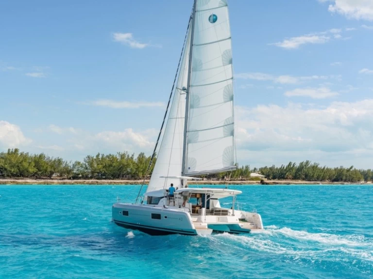 Louer Catamaran avec ou sans skipper Lagoon à Anse Marcel