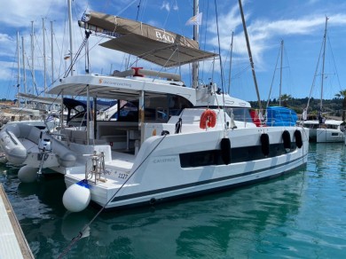 Yacht charter Dème de Vólos billig Bali Catspace Voile