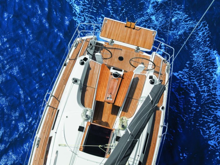 Location bateau Bavaria Cruiser 34 à Dème de Vólos sur Samboat