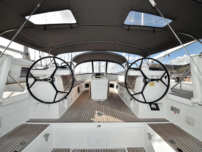 Jeanneau Jeanneau 54 a louer à Trogir