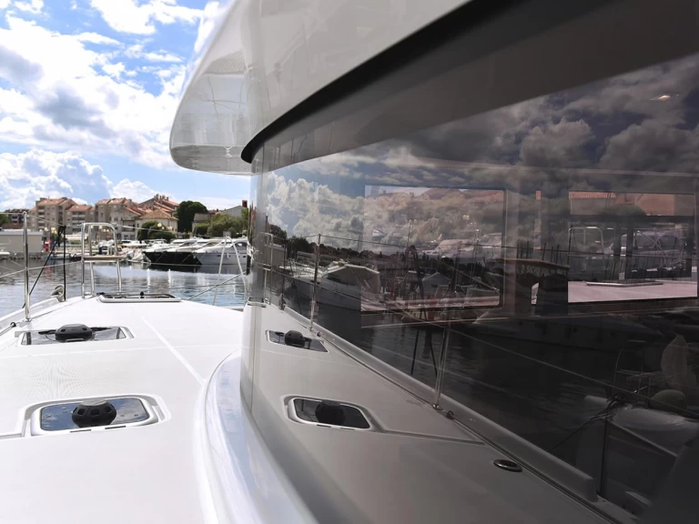 Louer Catamaran avec ou sans skipper Lagoon à Jezera