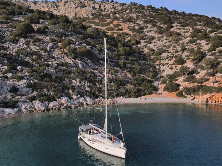 Bavaria Cruiser 46 a louer à Álimos