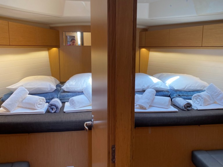 Louez un Bavaria Cruiser 46 à Álimos