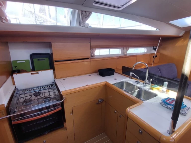 Location bateau Jeanneau Jeanneau 53 à San Miguel De Abona sur Samboat