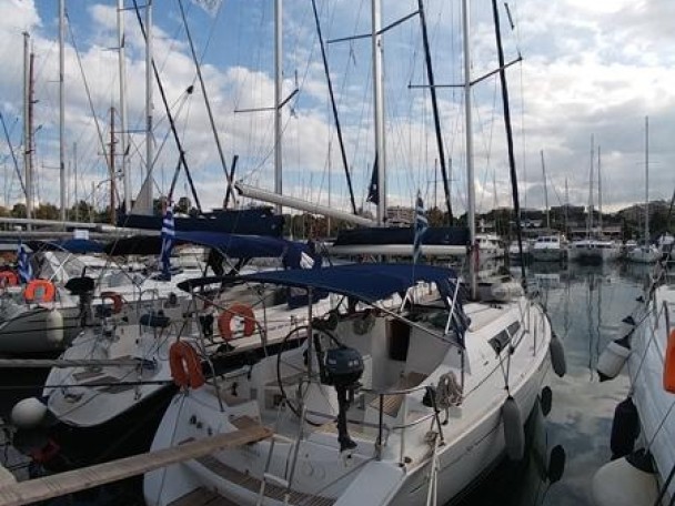 Jeanneau Sun Odyssey 36i a louer à Éleusis