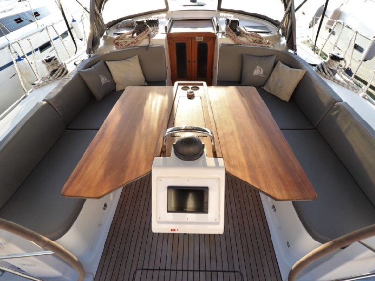 Bavaria Cruiser 46 a louer à Castellammare di Stabia