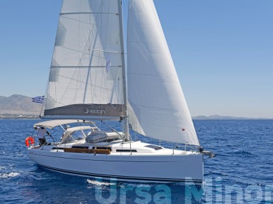 Sailboat for rent Préveza at the best price