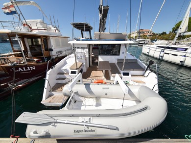 Bareboat Rental Catamaran Aventura with a boat licence