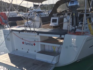 Dufour Dufour 460 Grand Large de alquiler a Alimos Marina