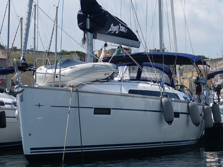 Bavaria Cruiser 41 a louer à Procida