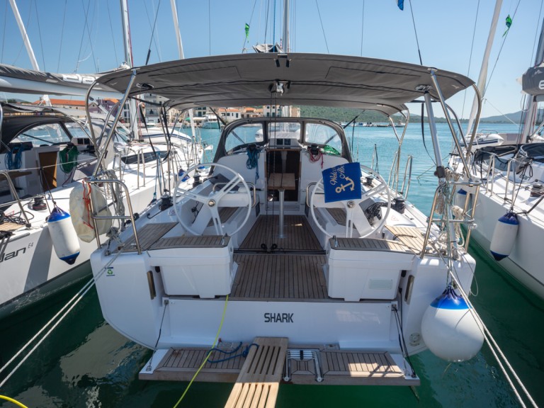 Location bateau Elan E4 à Pirovac sur Samboat