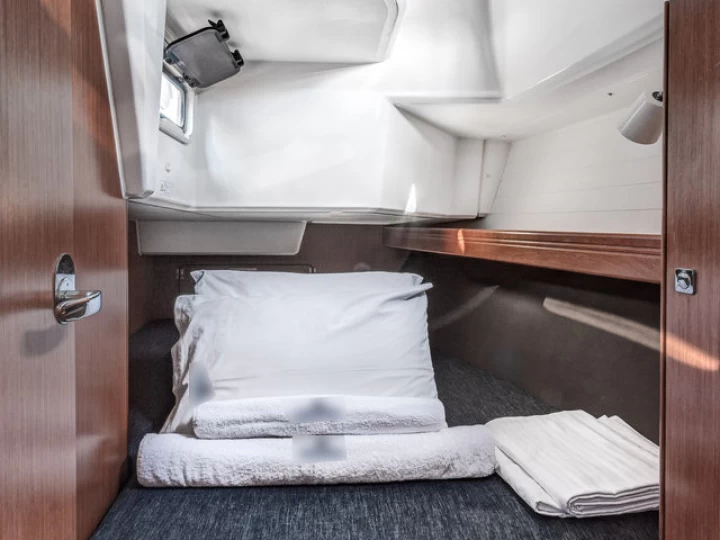 Bavaria Cruiser 37 a louer à Gouviá