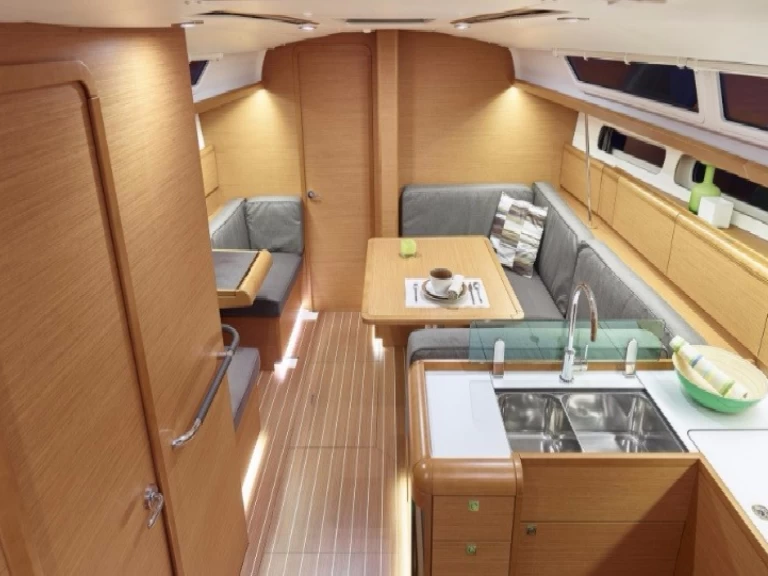 Louer Voilier avec ou sans skipper Jeanneau à Praslin Island