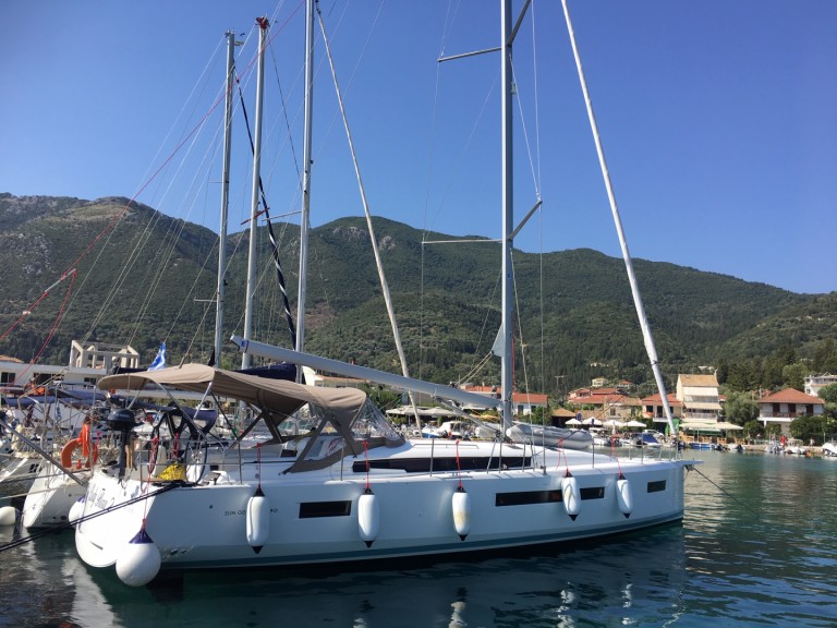Location Voilier à Nikiána - Jeanneau Sun Odyssey 490