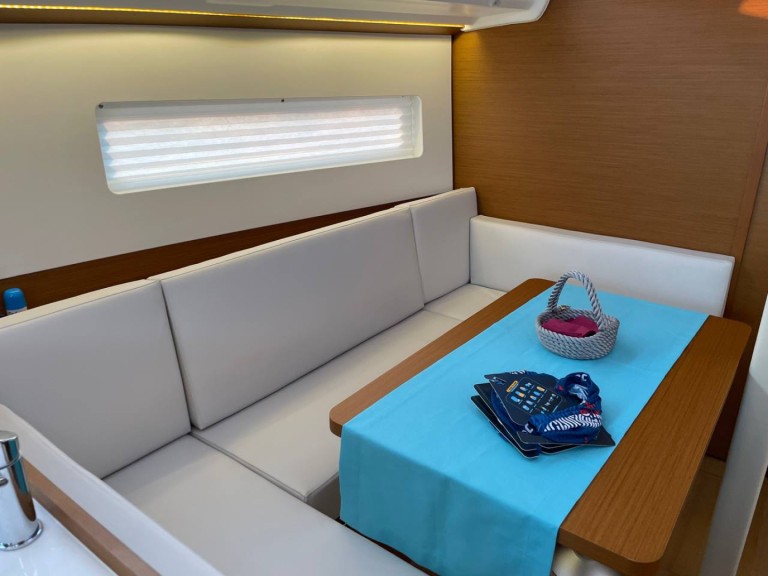 Location bateau Jeanneau Sun Odyssey 380 à Turgutreis sur Samboat