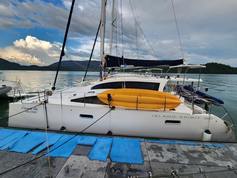 Louez un Island Spirit Yachts Island Spirit 38 - 4 cab. à Ko Chang (Koh Chang)
