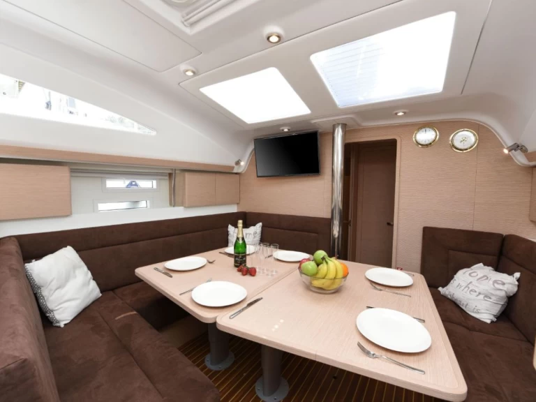 Louer Voilier avec ou sans skipper Elan à Zadar