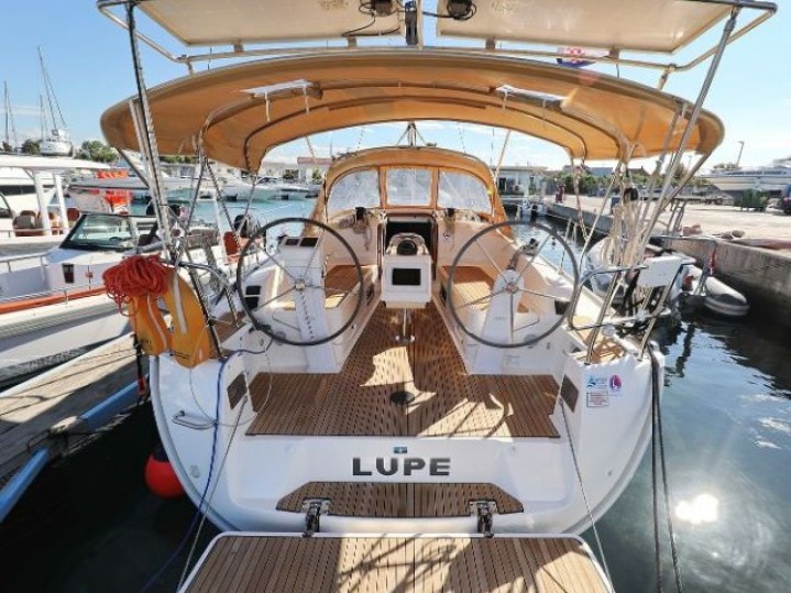 Louez un Bavaria Cruiser 37 à Zadar